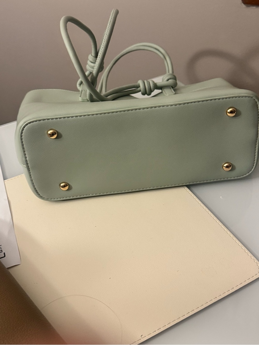 Ello Mint Green V Tote Bag with Removable Pouch NWOT - Picture 9 of 10